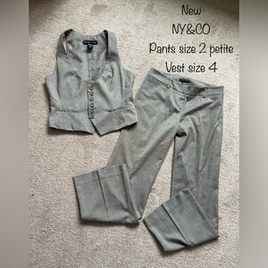 NY&CO Stretch Women’s Vest & Pant set